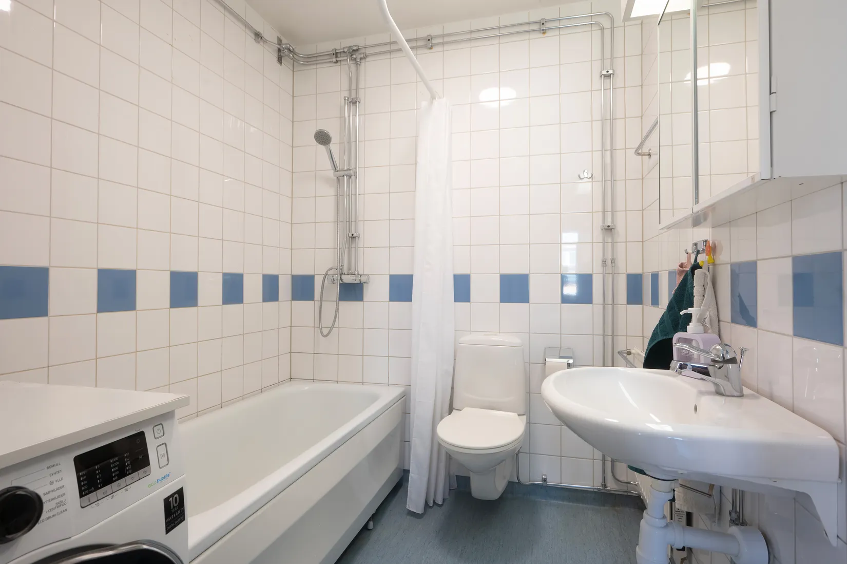 Bostadsrätt, Förrådsvägen 27, Centrala Huddinge, Huddinge