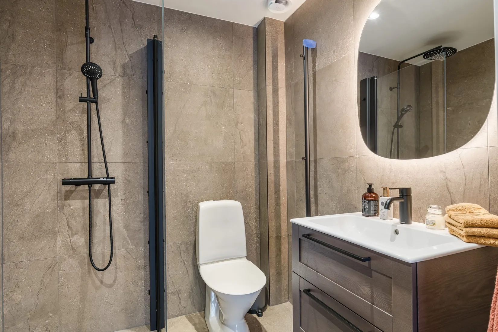 Villa, Bruksvägen 17A, Örebro