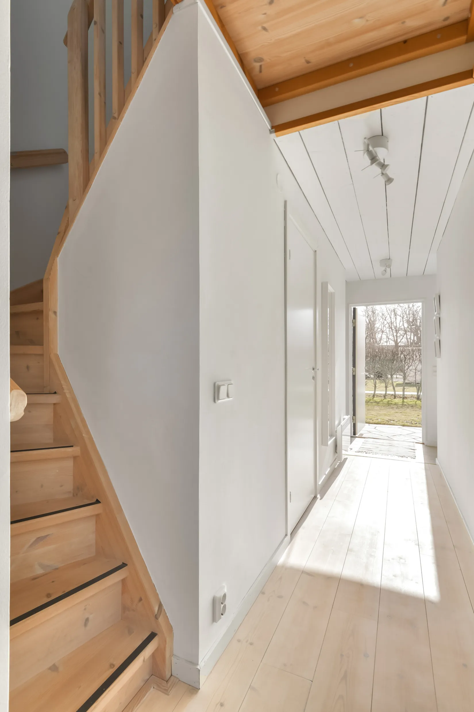 Bostadsrätt, Våradonisvägen 5E, Burgsvik samhälle, Gotland