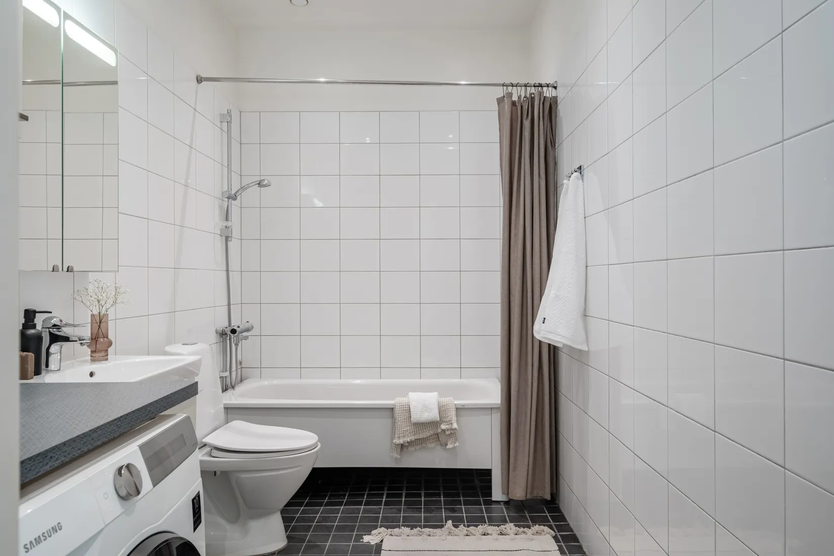 Bostadsrätt, Sundbybergs Torg 1e, Centrala Sundbyberg, Sundbyberg