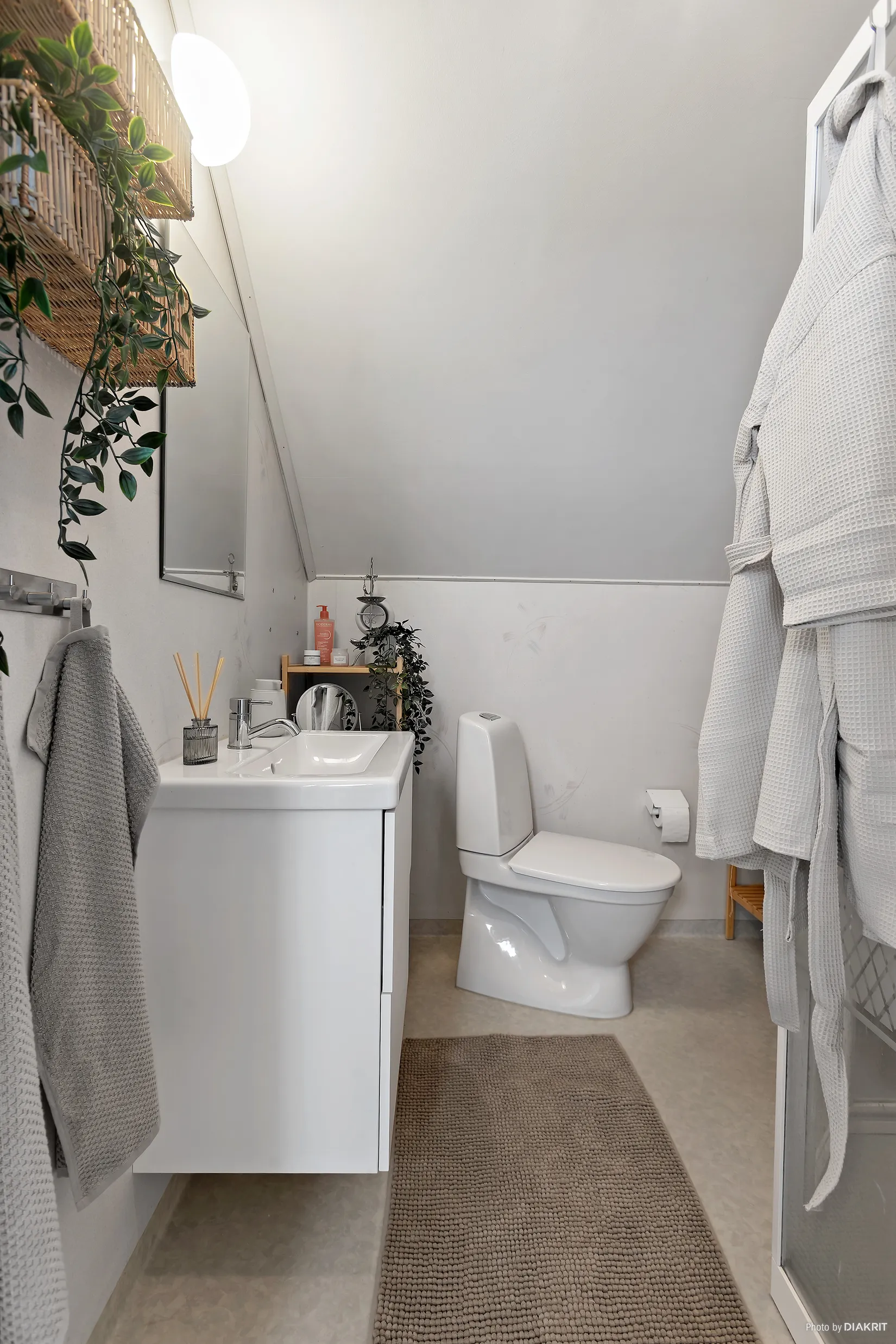 Villa, Forsvägen 49, Skarpäng, Täby