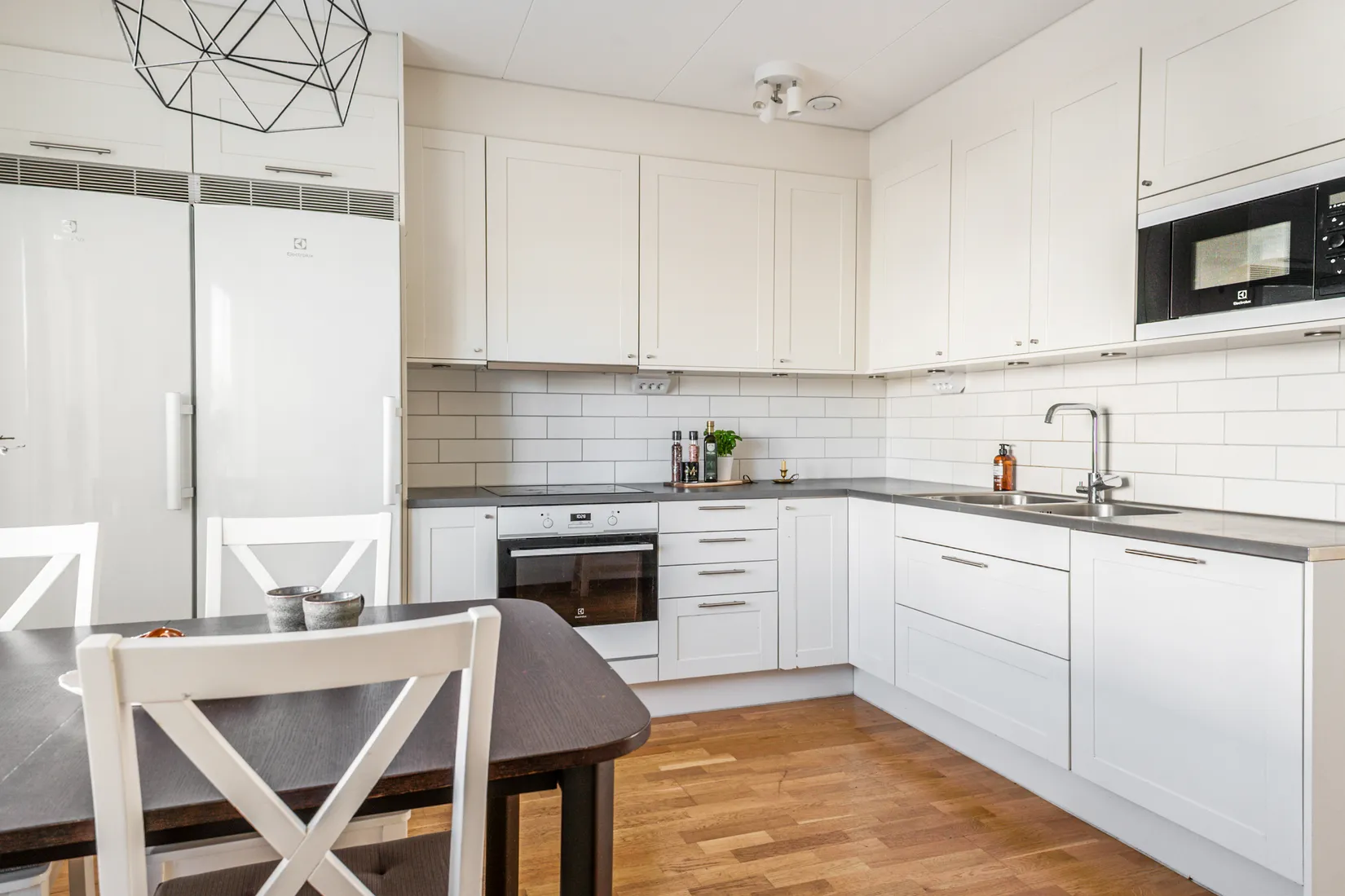 Bostadsrätt, Radhus, Vårbruksvägen 66, Västerhaninge, Haninge