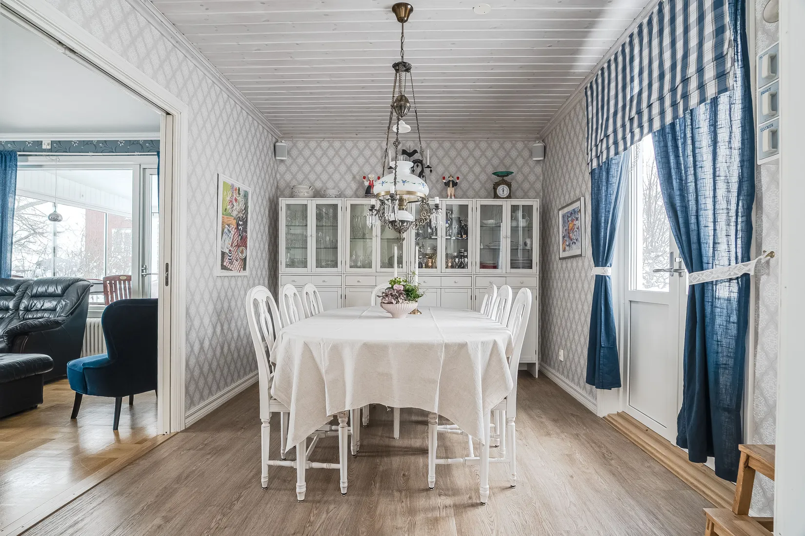 Villa, Sjövägen 4, Lucksta, Sundsvall