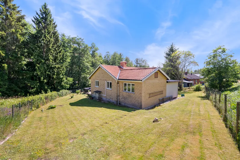 Villa, Släta 35, Himmeta, Köping