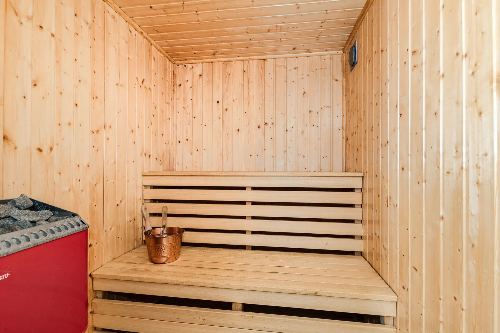 Villa, Släta 35, Himmeta, Köping