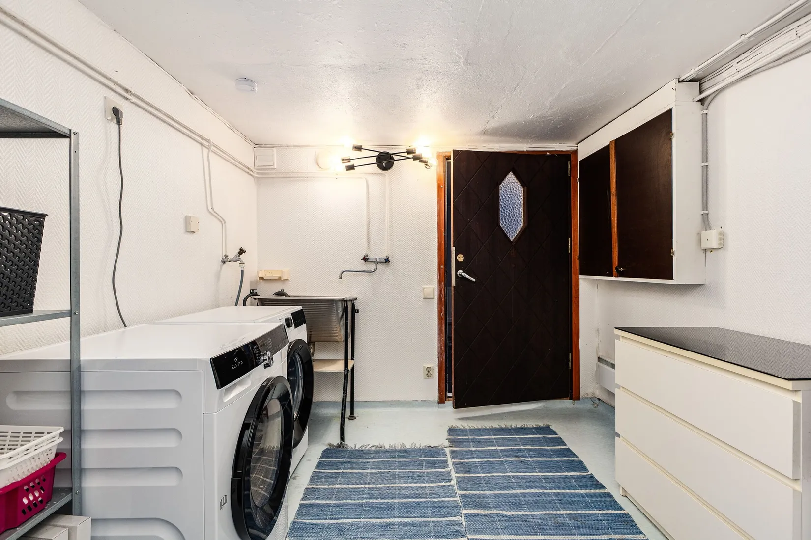 Villa, Släta 35, Himmeta, Köping