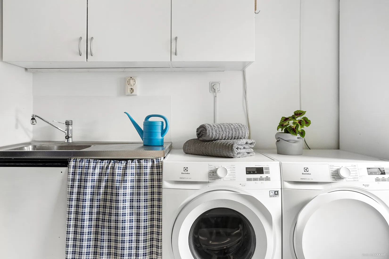 Radhus, Nevisborg 57, Nevishög / Nevisborg - Staffanstorp Centrum, Staffanstorp