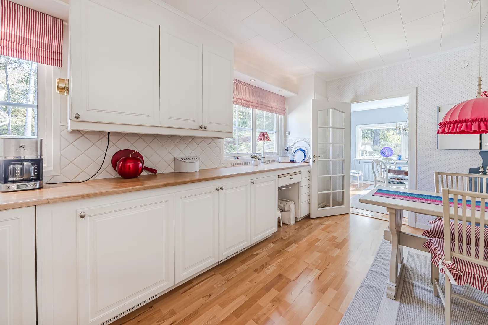 Villa, Väsbyholmsvägen 48, Mälarbaden, Eskilstuna