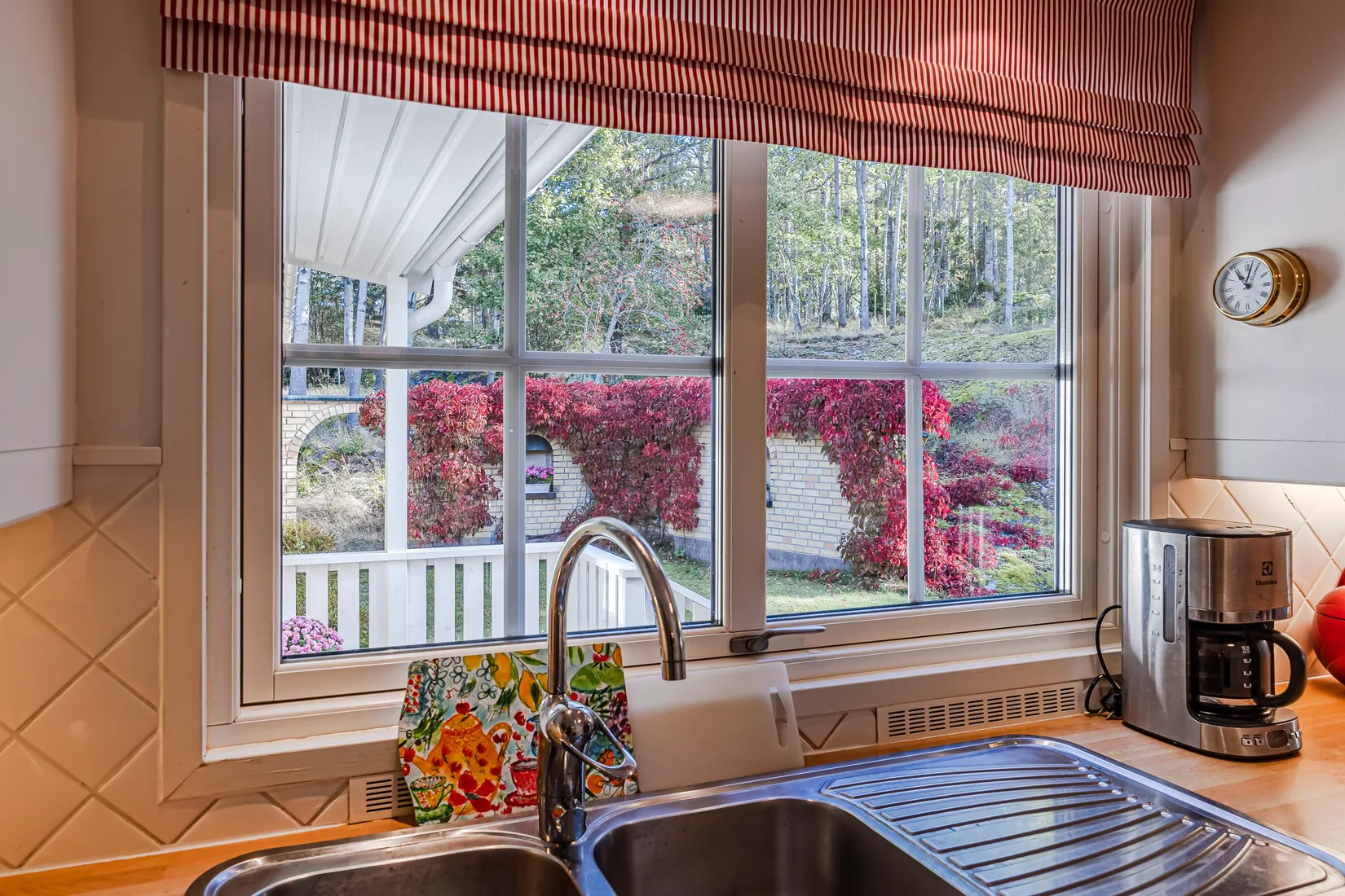 Villa, Väsbyholmsvägen 48, Mälarbaden, Eskilstuna