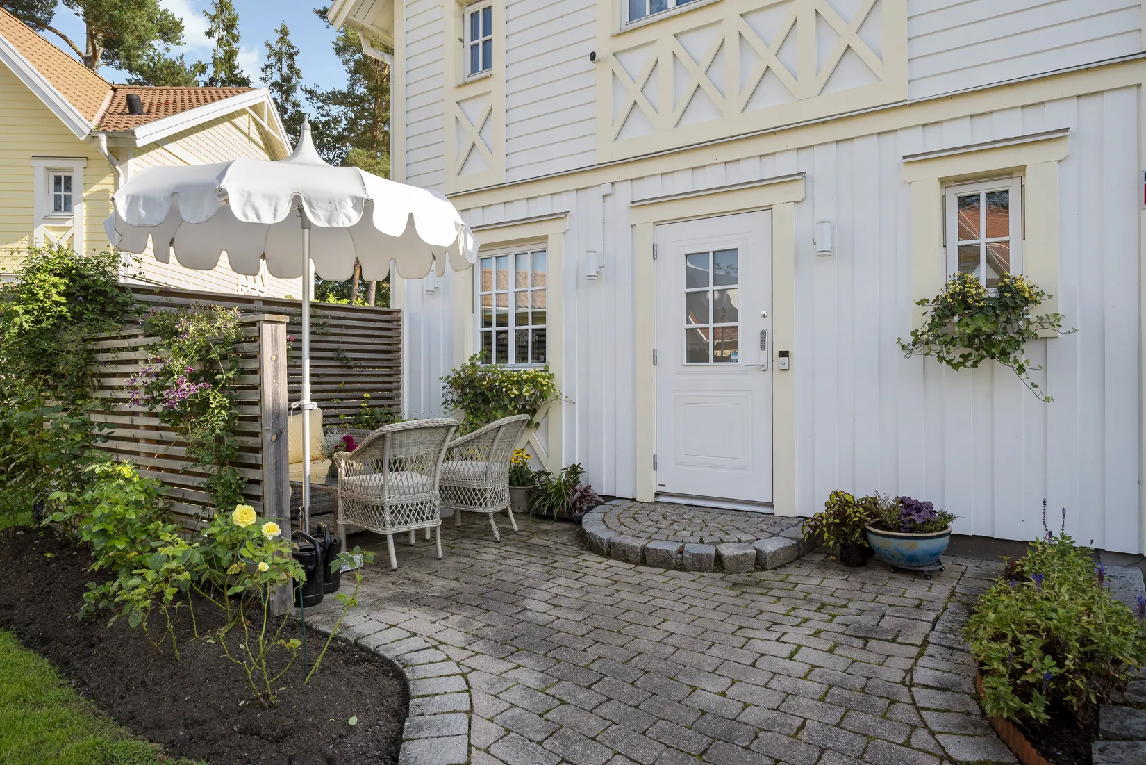 Villa, Stora Rönnens gränd 15, Gribbylund, Täby