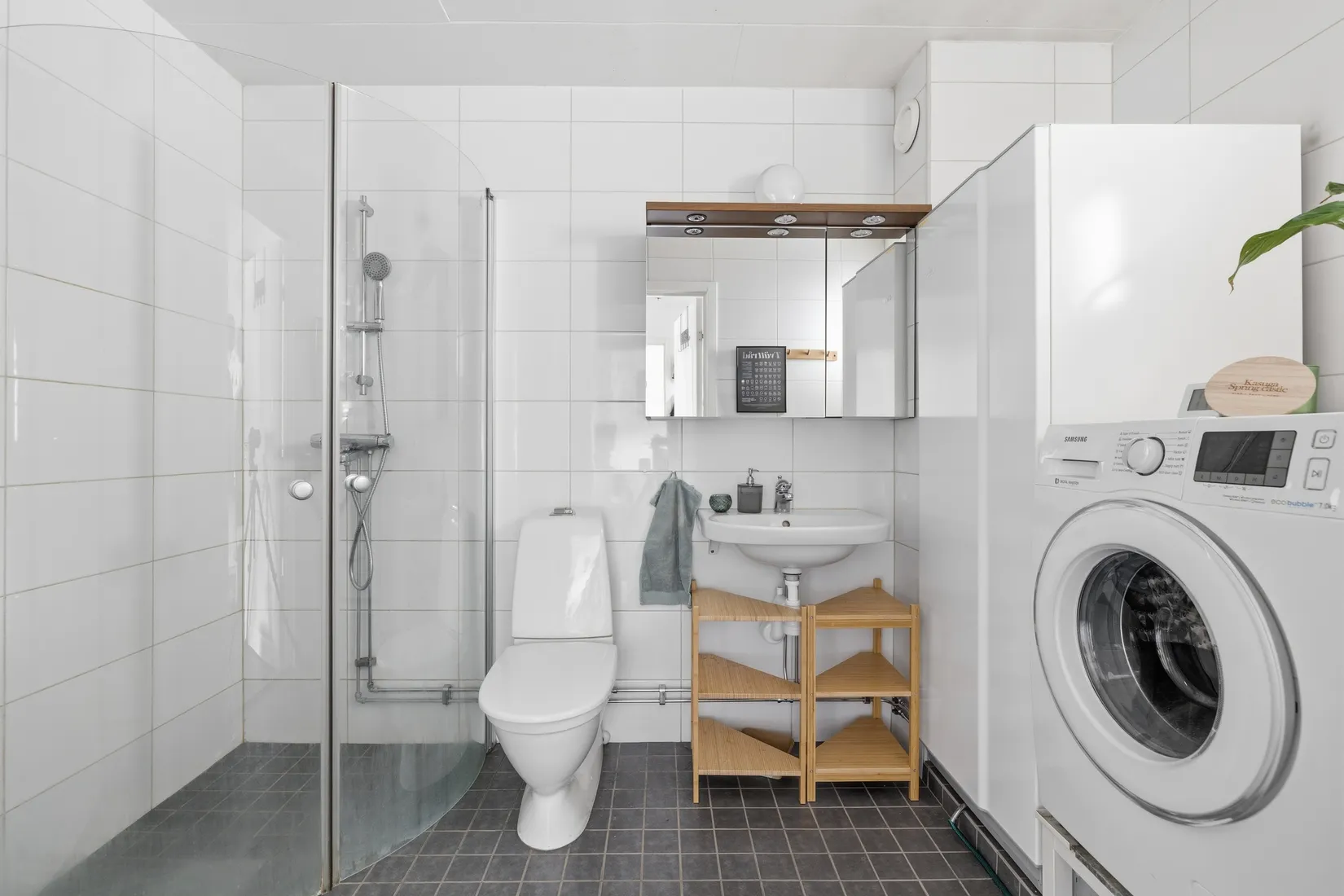 Bostadsrätt, Sommarvägen 28E, Bollstanäs/Grimstaby, Upplands Väsby