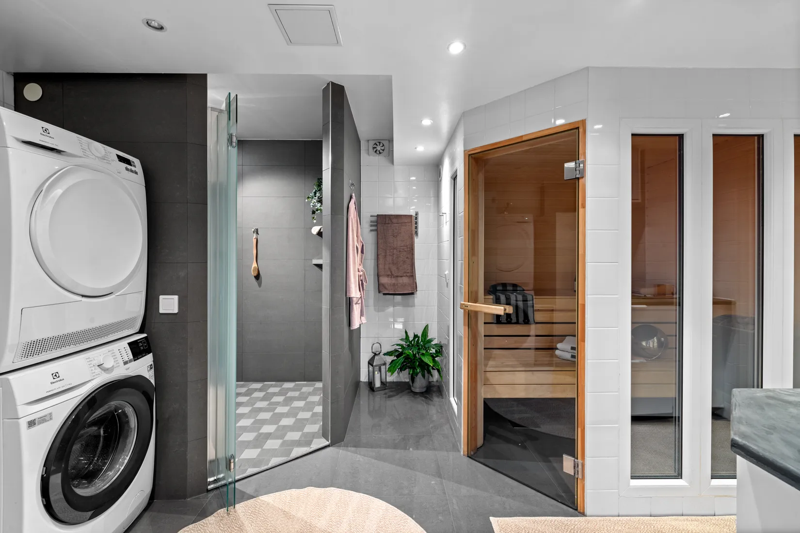 Villa, Gunbovägen 5B, Trollbäcken, Tyresö