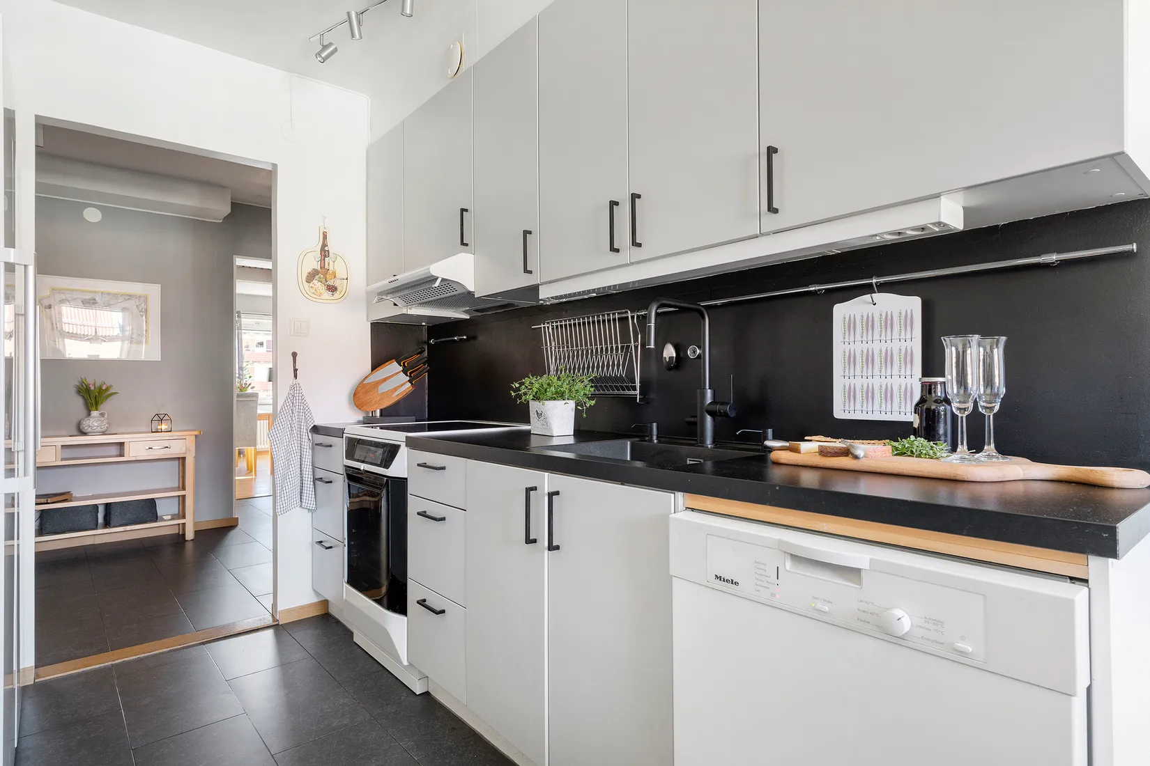 Bostadsrätt, Riddaregatan 7B, Centrum, Trollhättan