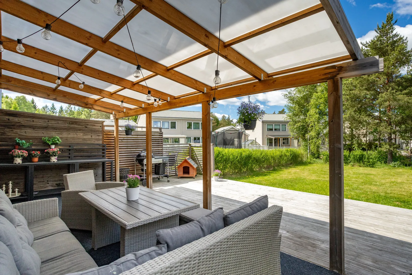 Radhus, Sandviksvägen 11 B, Norrboda, Upplands-Bro