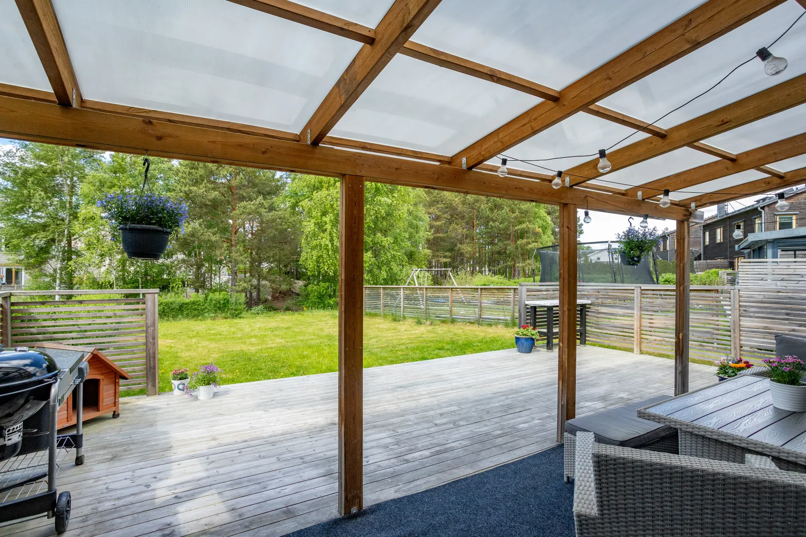 Radhus, Sandviksvägen 11 B, Norrboda, Upplands-Bro