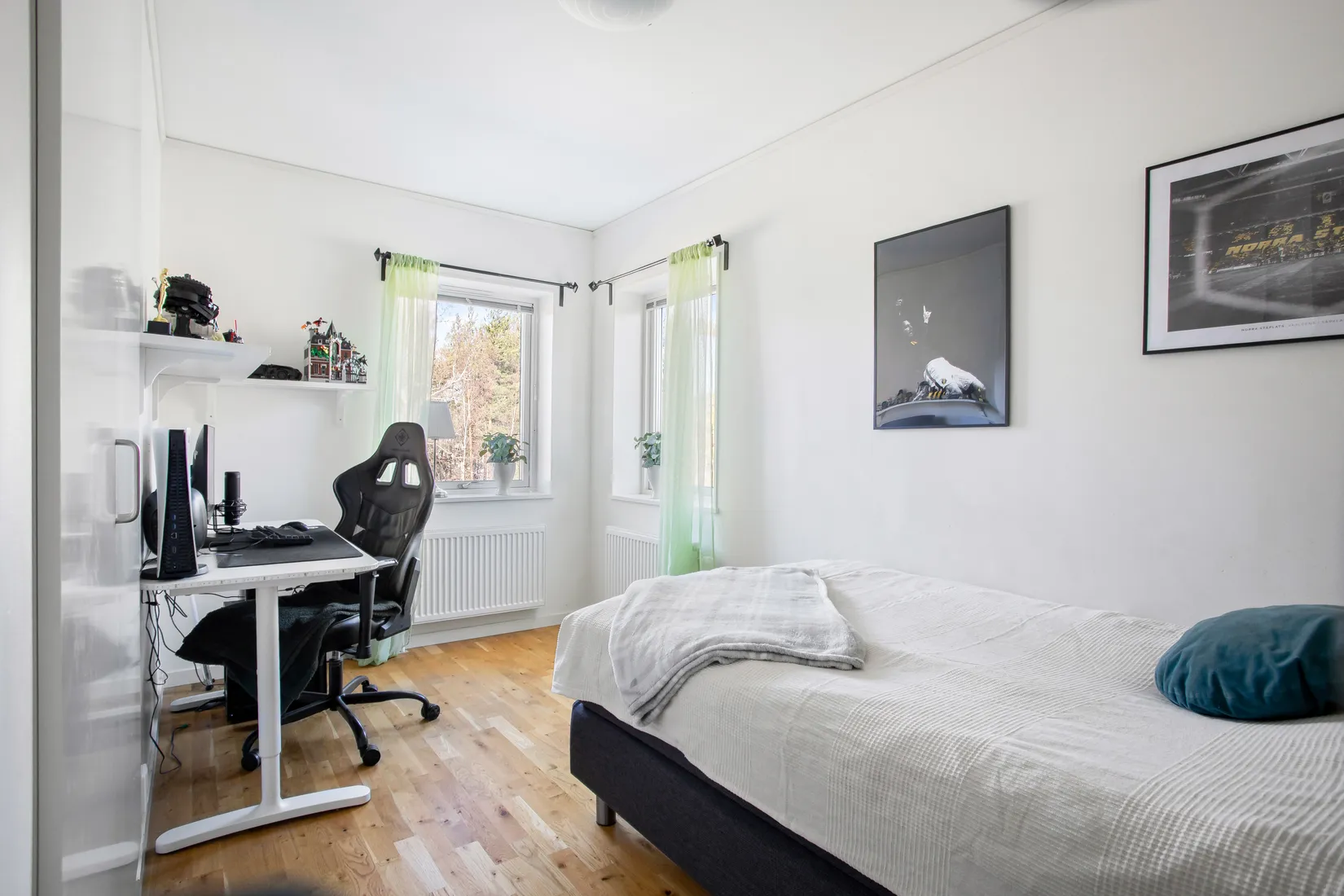 Radhus, Sandviksvägen 11 B, Norrboda, Upplands-Bro