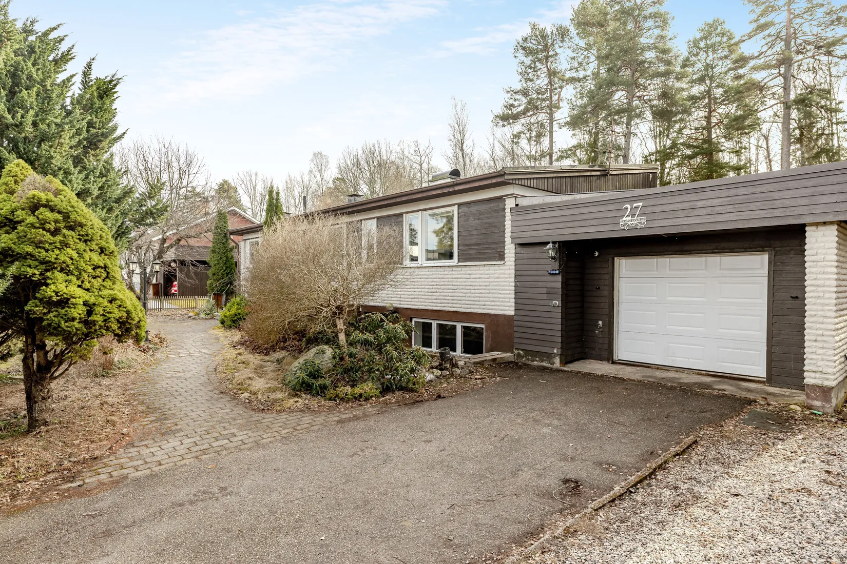 Villa, Blomstervägen 27, Kungsör