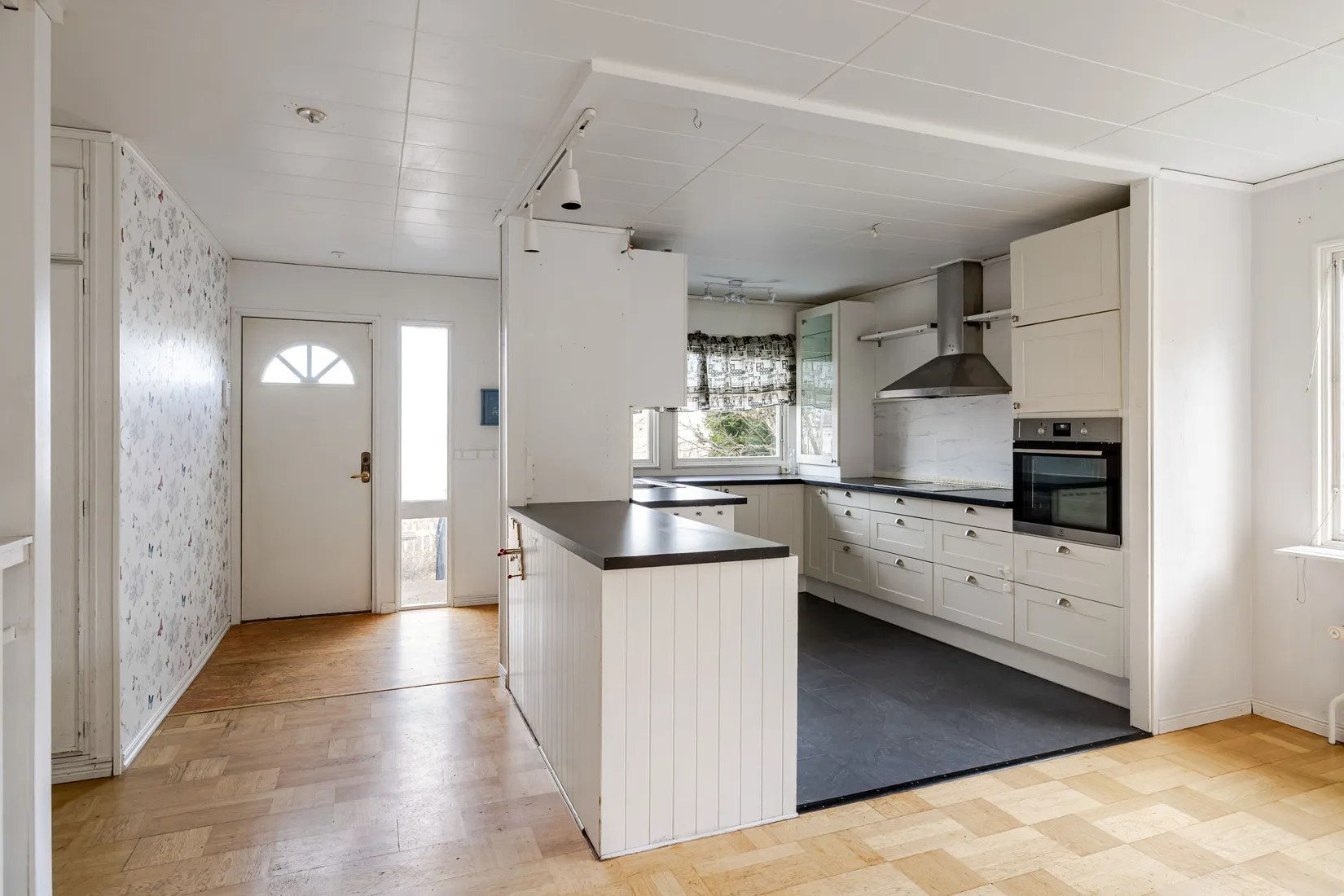 Villa, Blomstervägen 27, Kungsör