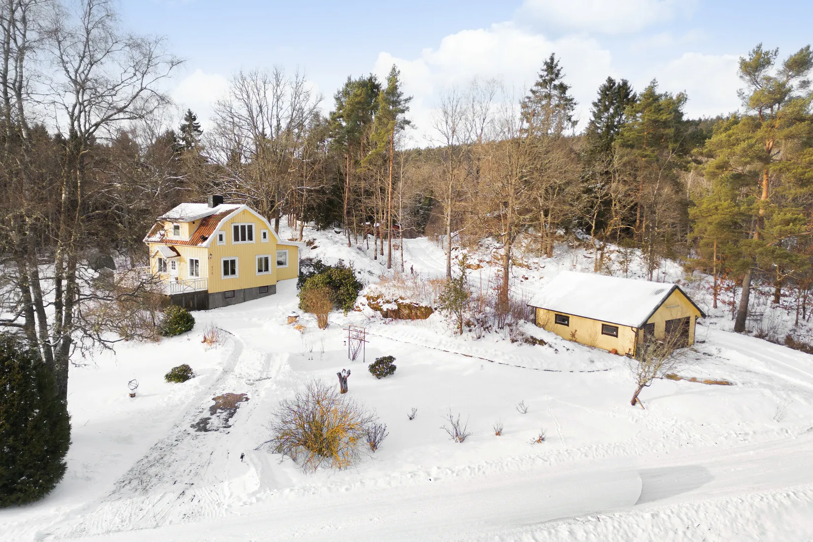 Villa, Röserna 375, Ale