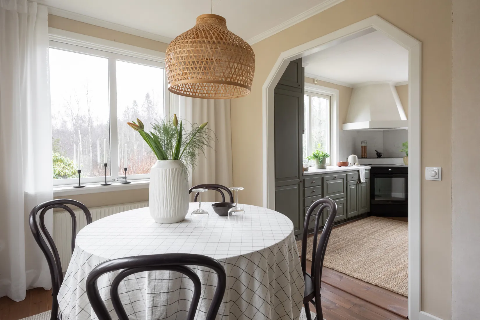 Villa, Röserna 375, Ale