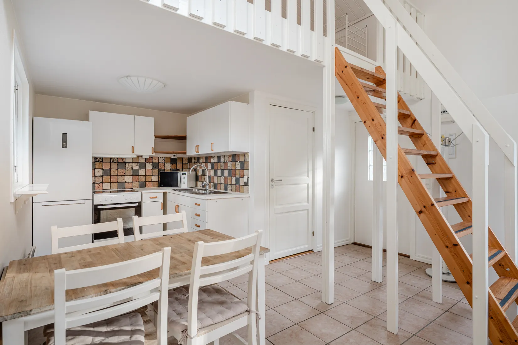 Villa, MOLNBYVÄGEN 15, Molnby, Vallentuna