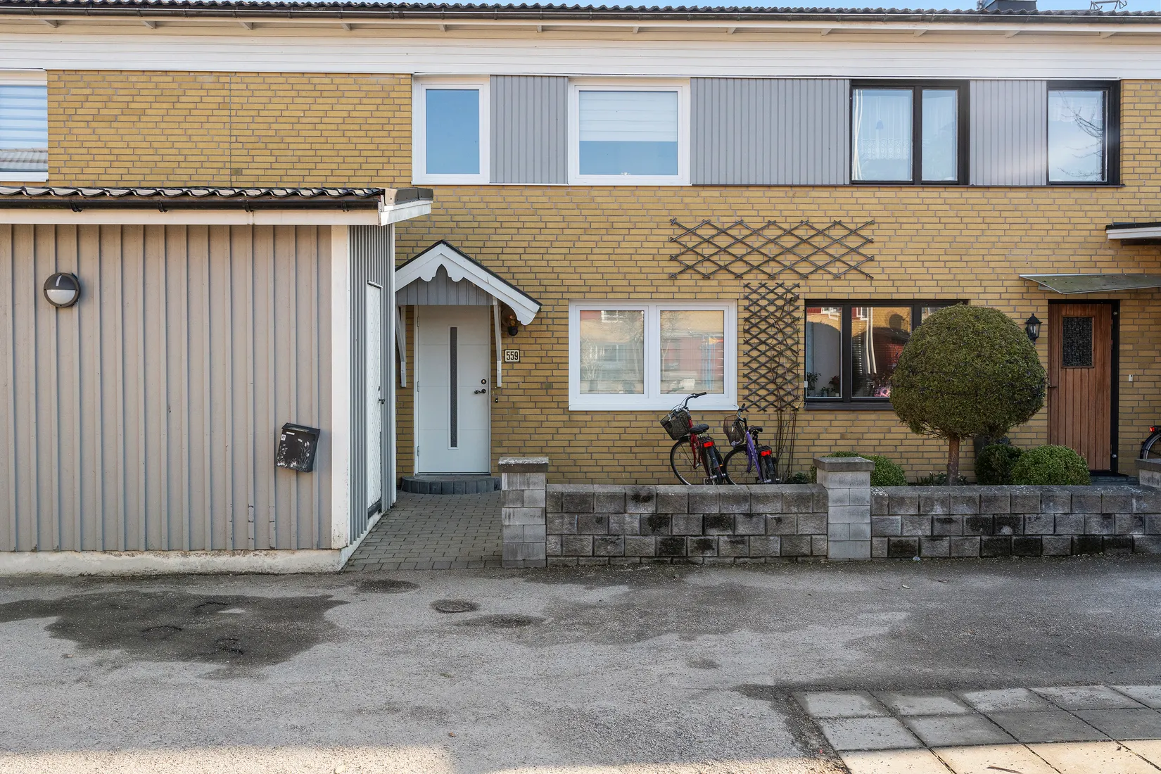 Villa, Radhus, Lextorpsvägen 559, Lextorp, Trollhättan