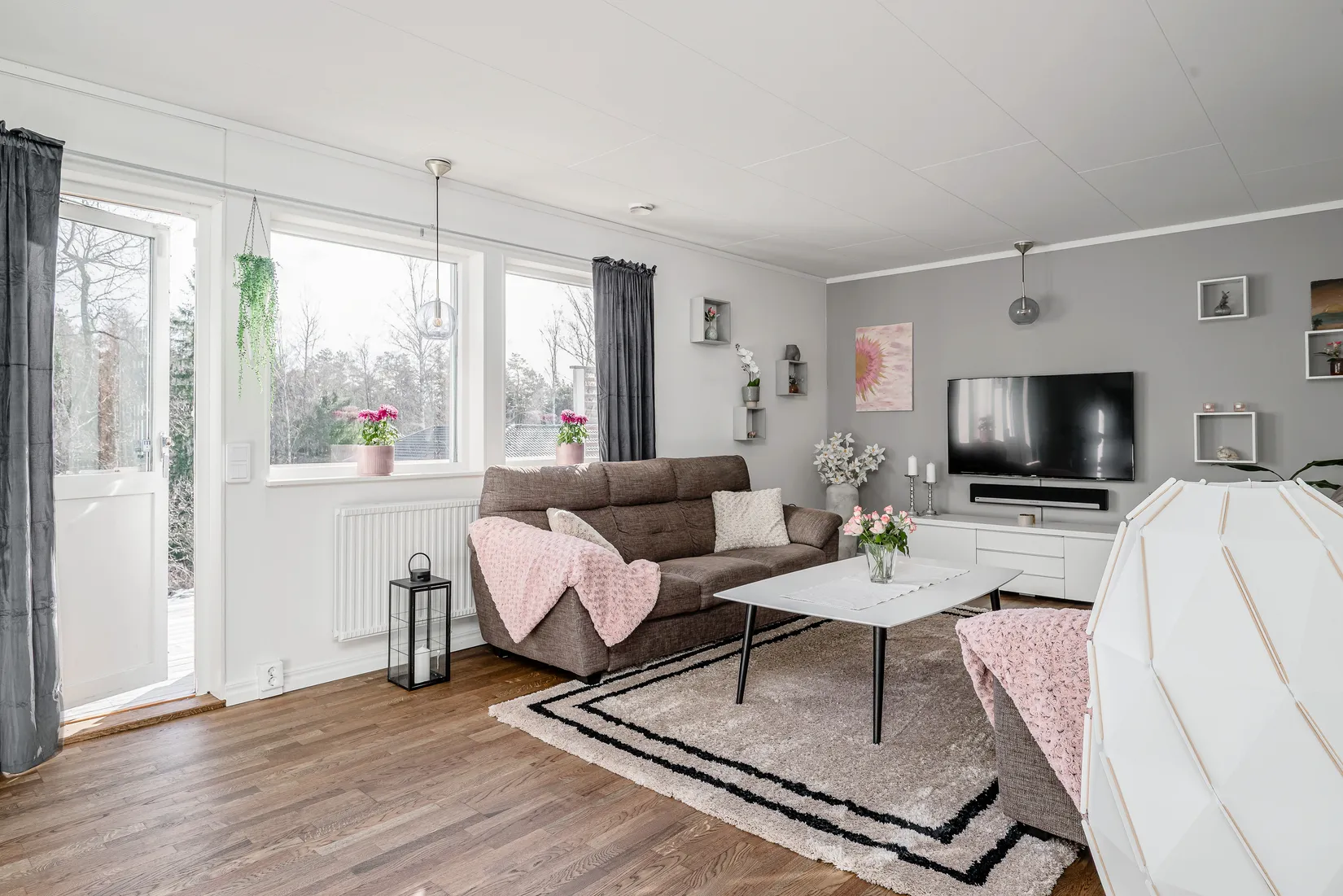 Villa, Bergsjövägen 9, Kårsta, Vallentuna