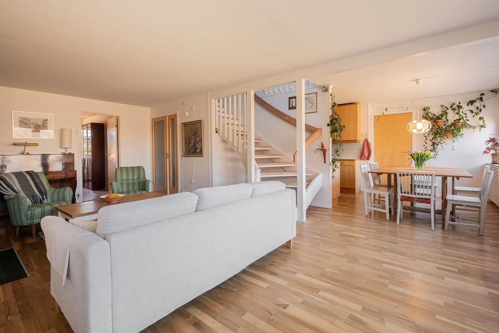 Radhus, Önnemovägen 130, Tullinge - Parkhem, Botkyrka