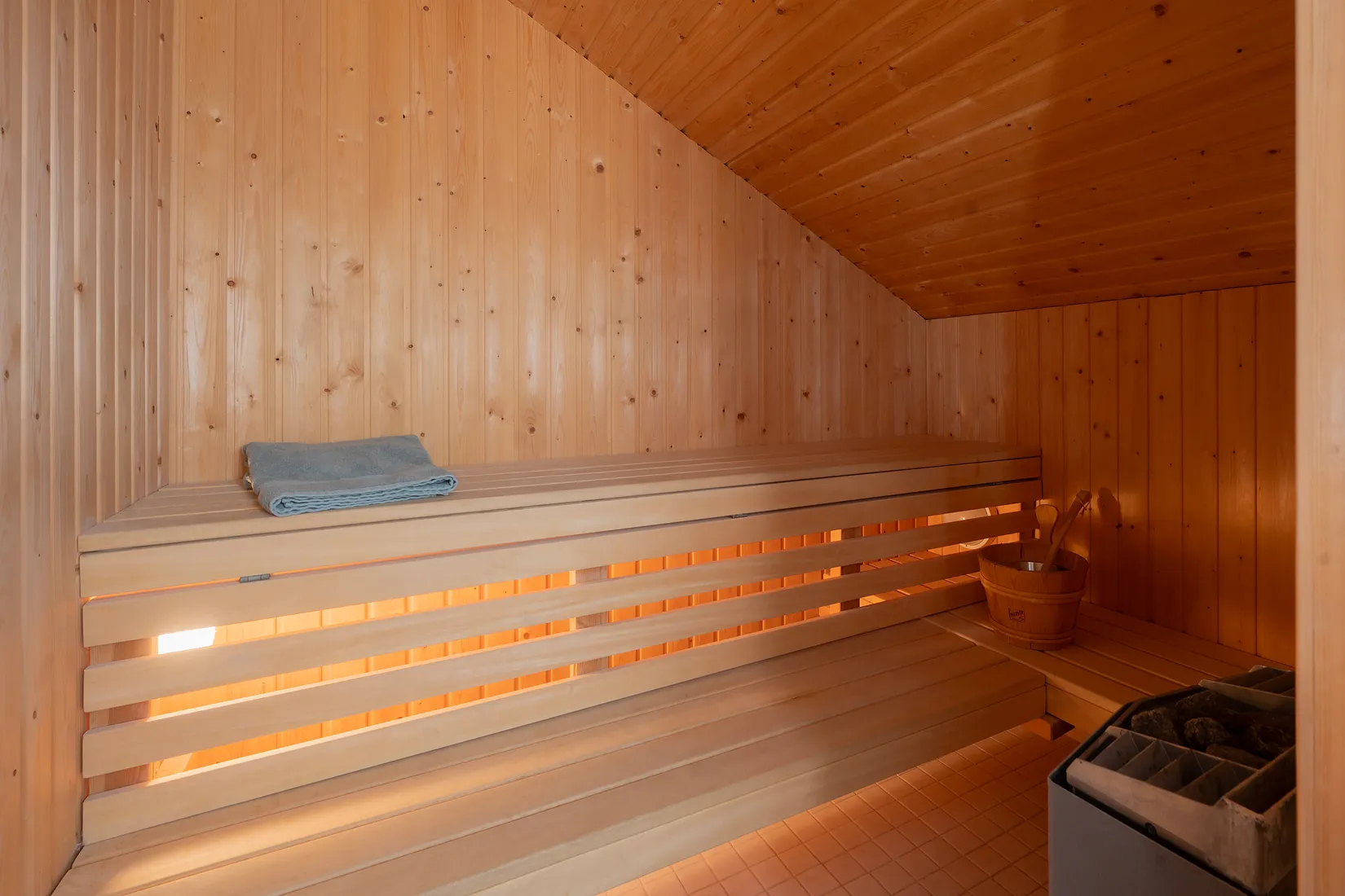 Radhus, Önnemovägen 130, Tullinge - Parkhem, Botkyrka