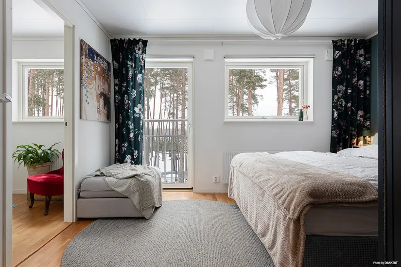 Bostadsrätt, Radhus, Petersbergsstigen 9C, Söderby Park, Salem