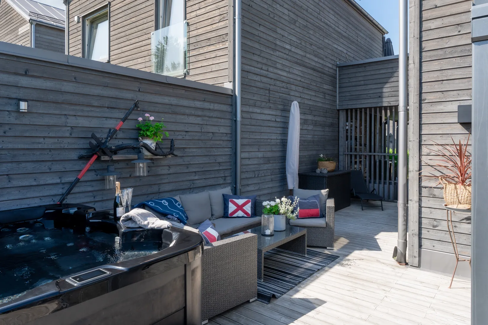 Radhus, Bastenshällsvägen 16, Arnö Strand, Nyköping