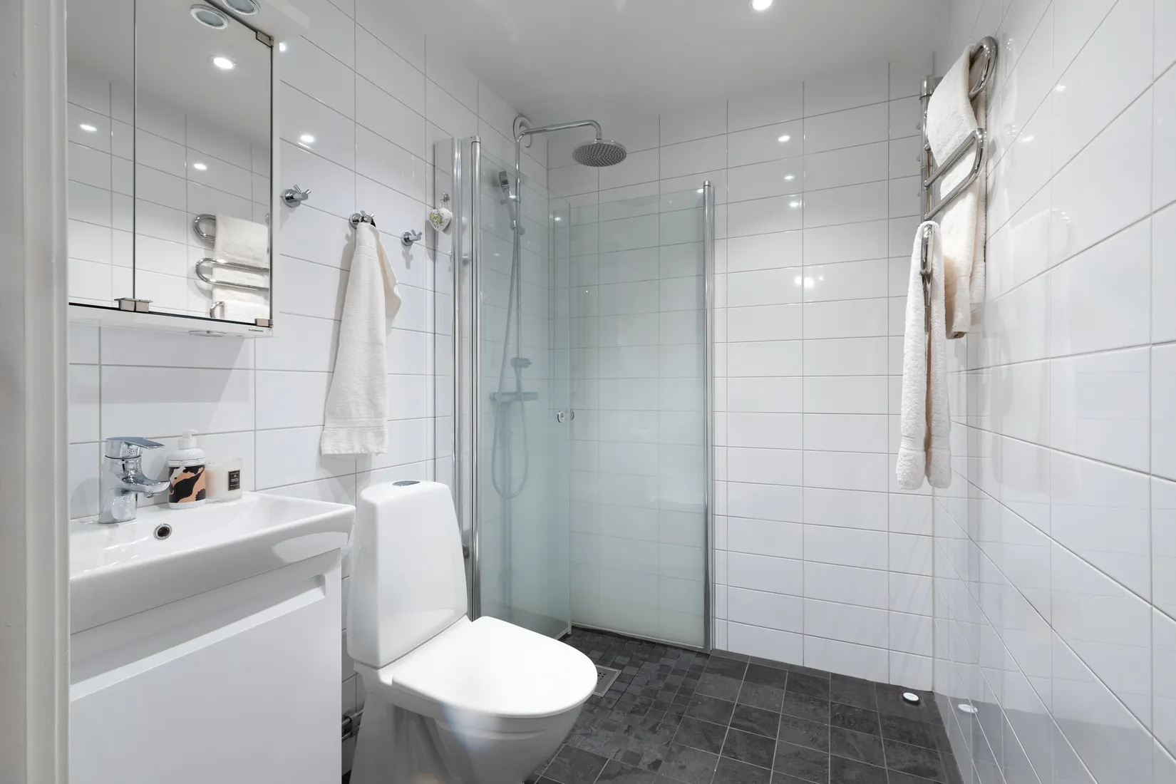 Bostadsrätt, Jungfrudansen 48, 4 tr, Huvudsta, Solna