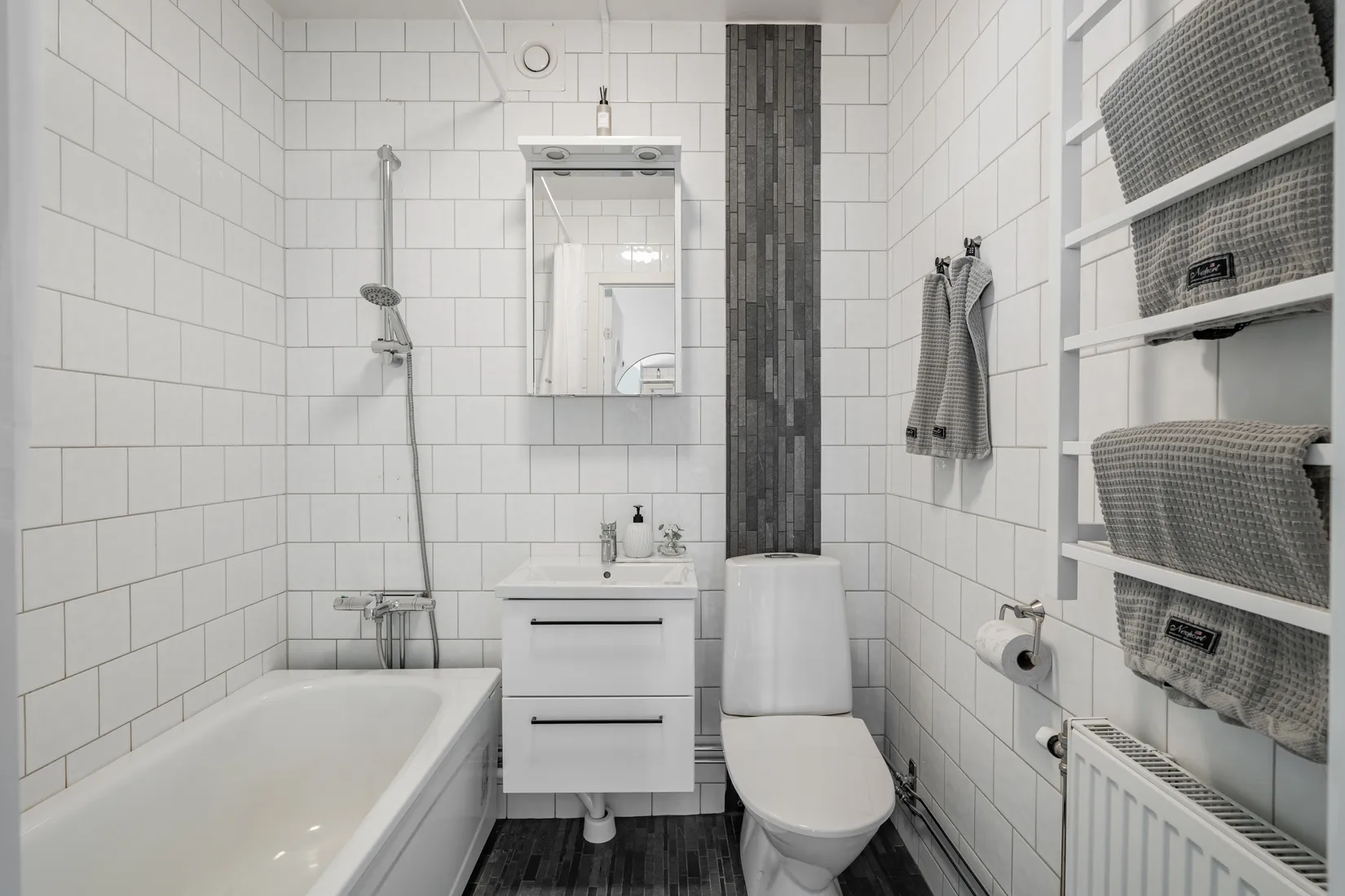 Bostadsrätt, Hangarvägen 3, Hägernäs, Täby