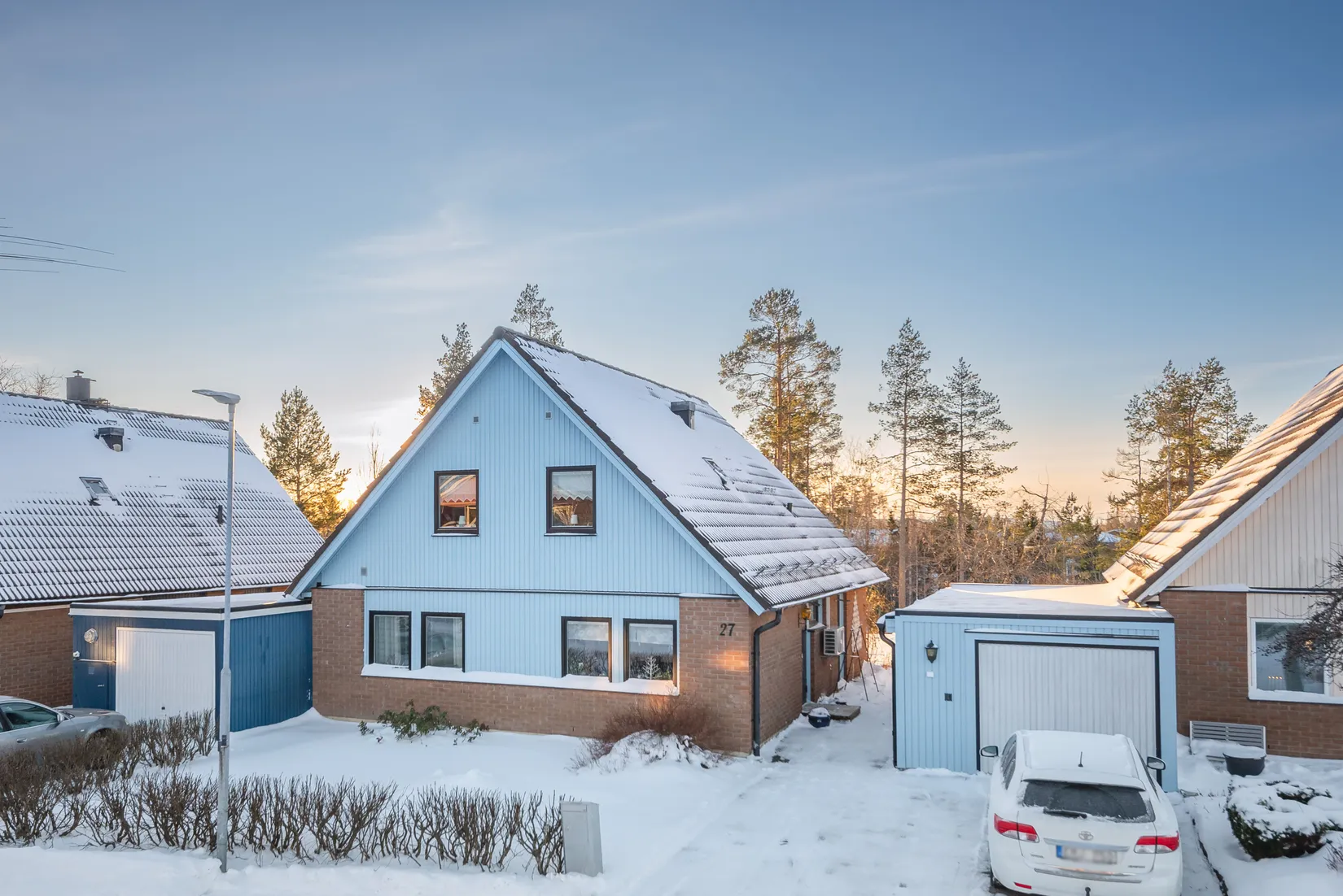 Villa, Radhus, Kungsörnsvägen 27, Övre Bosvedjan, Sundsvall