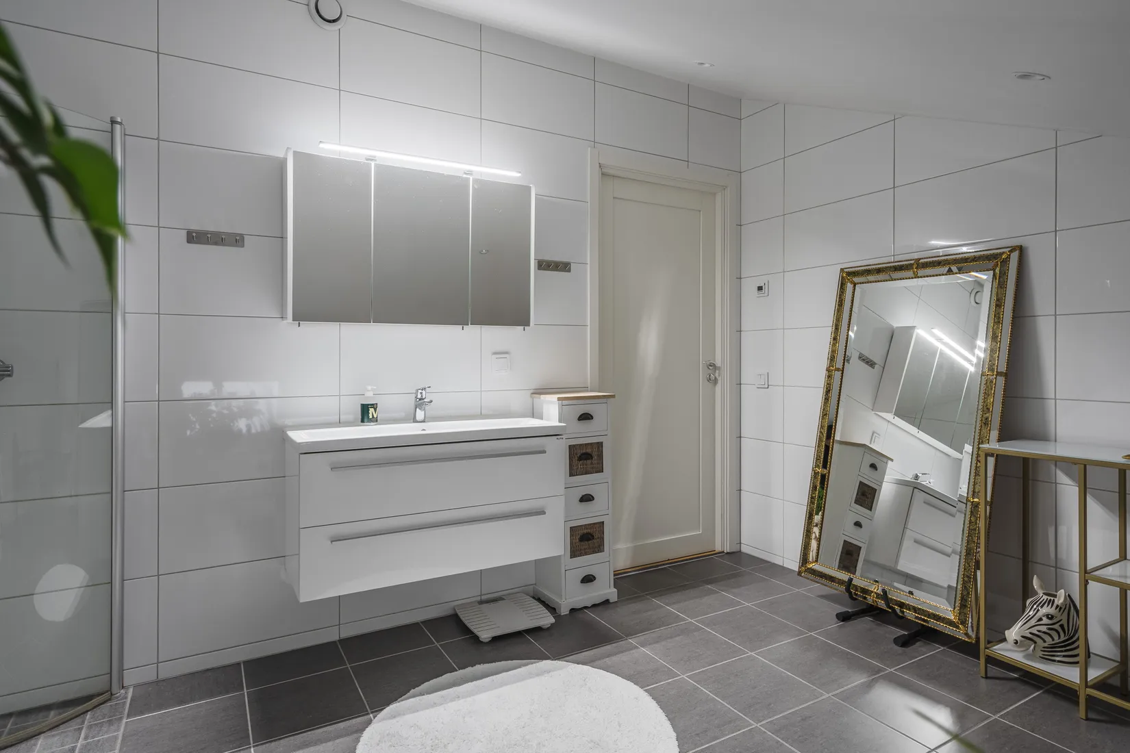 Bostadsrätt, Västra Rosenlundsvägen 40, Lövnäs, Hammarö
