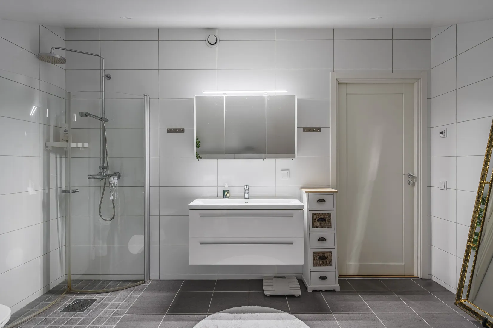 Bostadsrätt, Västra Rosenlundsvägen 40, Lövnäs, Hammarö