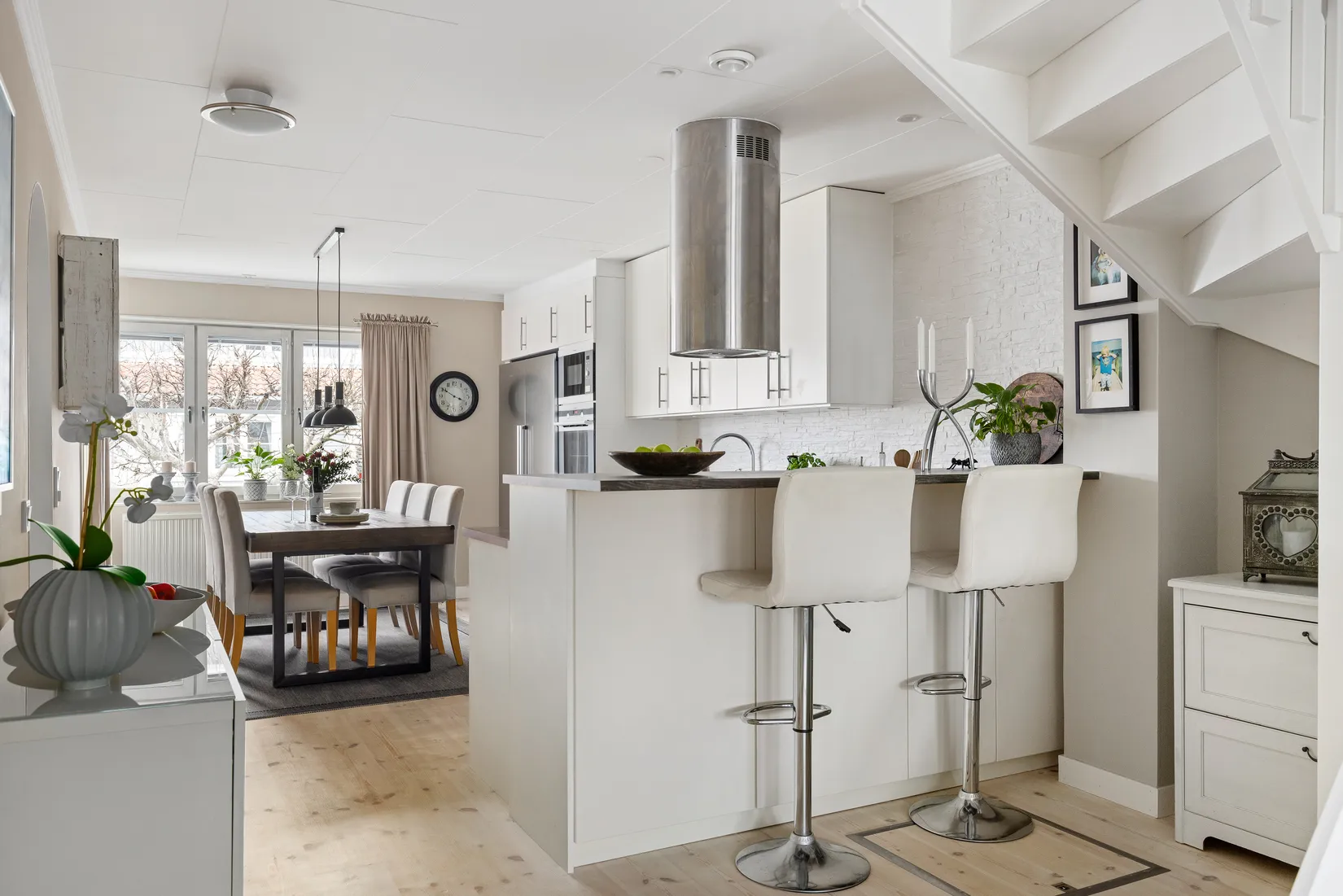 Radhus, Vitvingevägen 48, Myrängen, Huddinge