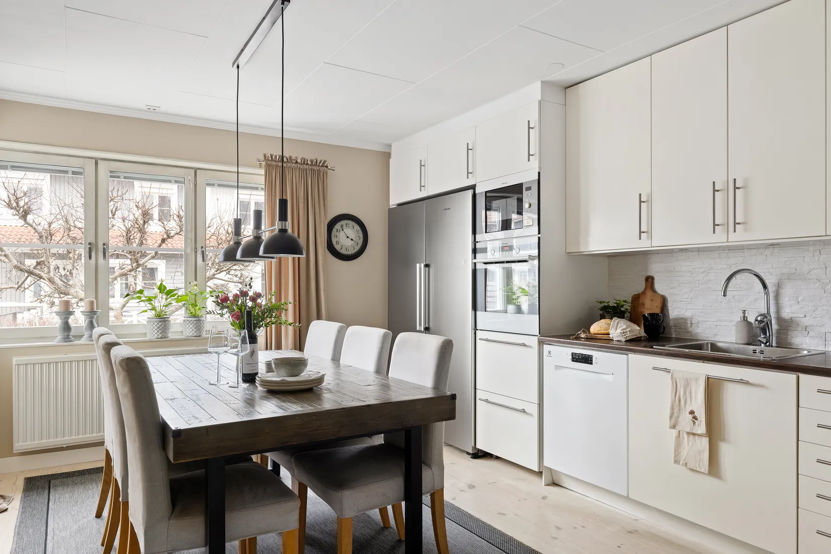 Radhus, Vitvingevägen 48, Myrängen, Huddinge