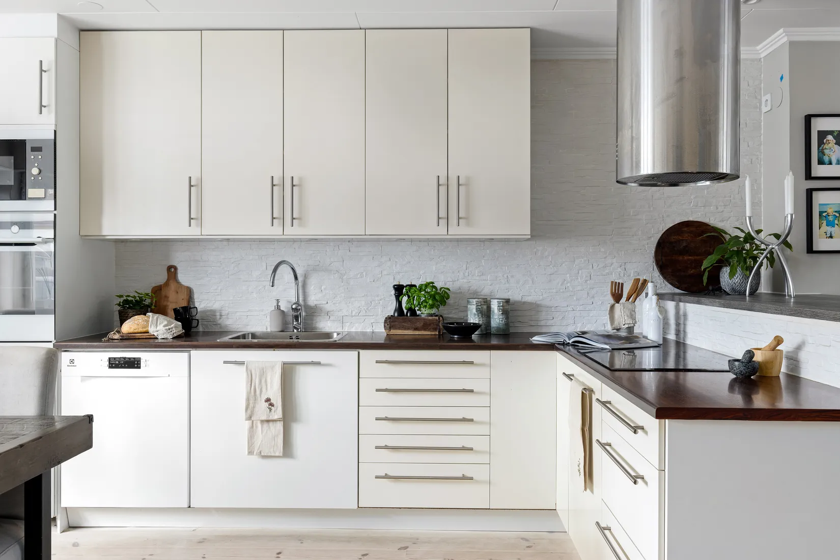 Radhus, Vitvingevägen 48, Myrängen, Huddinge