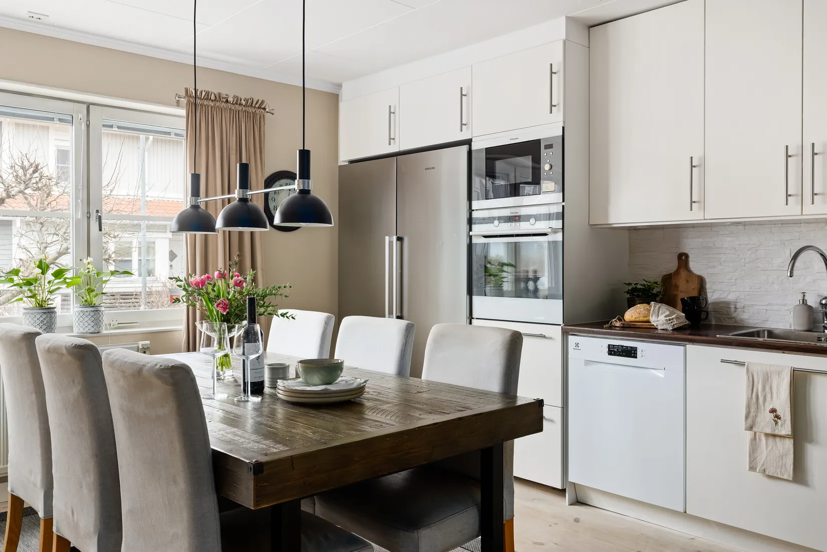 Radhus, Vitvingevägen 48, Myrängen, Huddinge