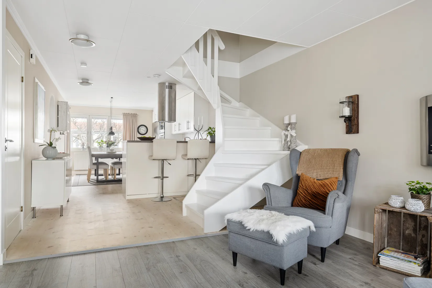 Radhus, Vitvingevägen 48, Myrängen, Huddinge