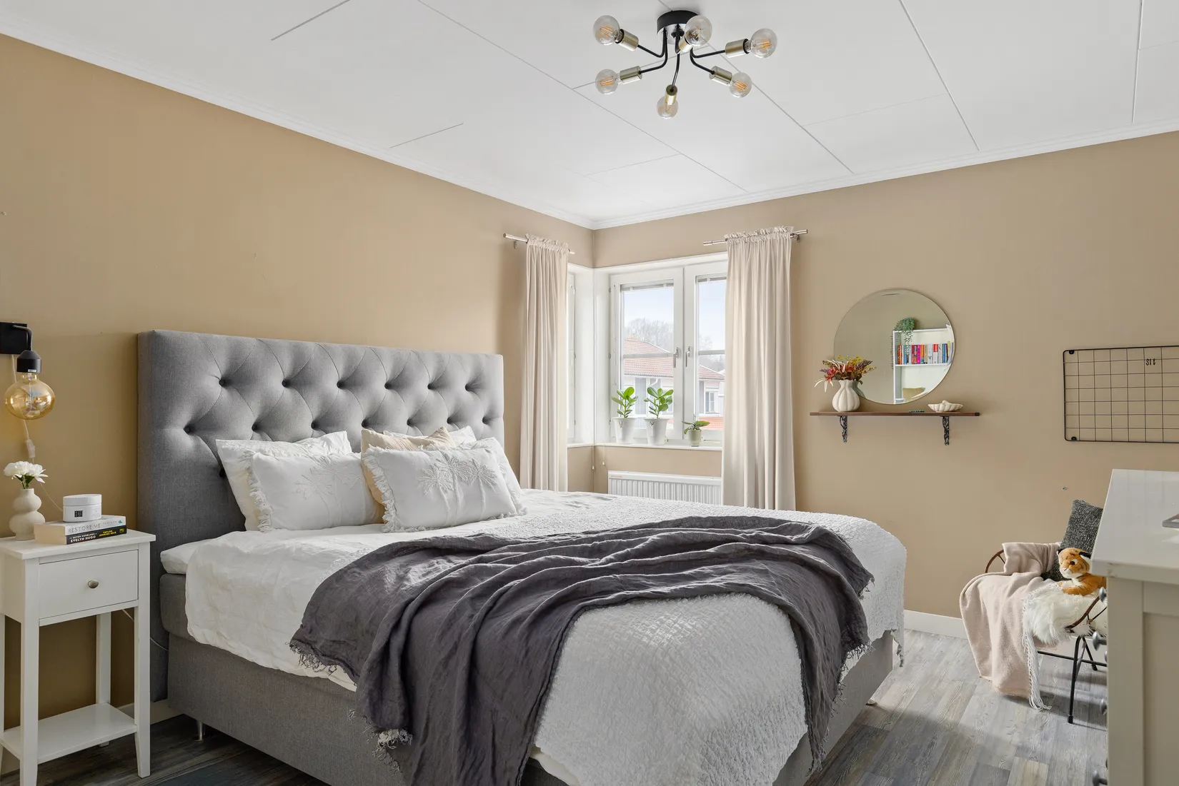 Radhus, Vitvingevägen 48, Myrängen, Huddinge