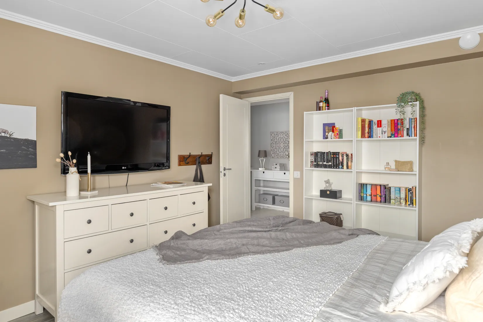 Radhus, Vitvingevägen 48, Myrängen, Huddinge