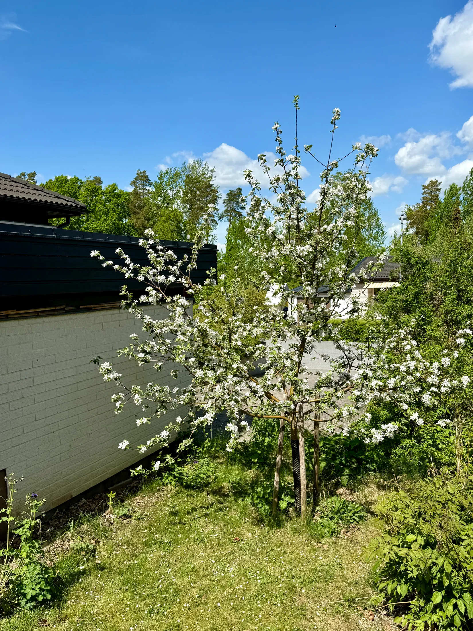 Villa, Granvägen 27, Björnlunda tätort, Gnesta