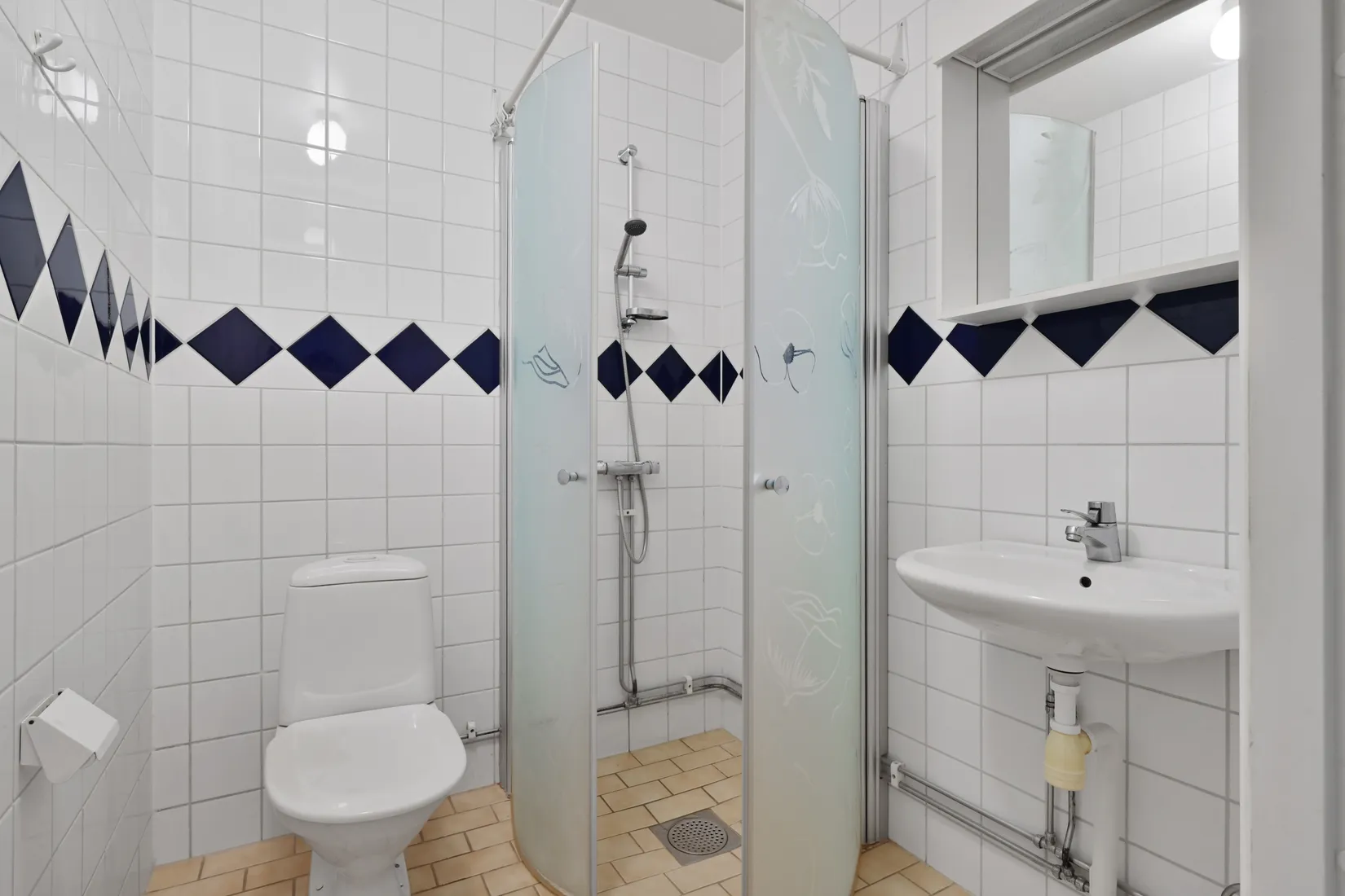 Bostadsrätt, Kvarnvägen 8B, Centralt, Upplands Väsby