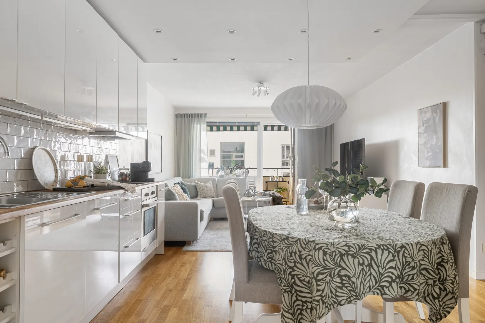 Bostadsrätt, Harpsundsvägen 107, Högdalen, Stockholm