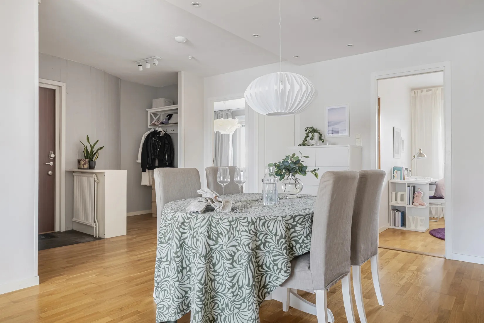 Bostadsrätt, Harpsundsvägen 107, Högdalen, Stockholm