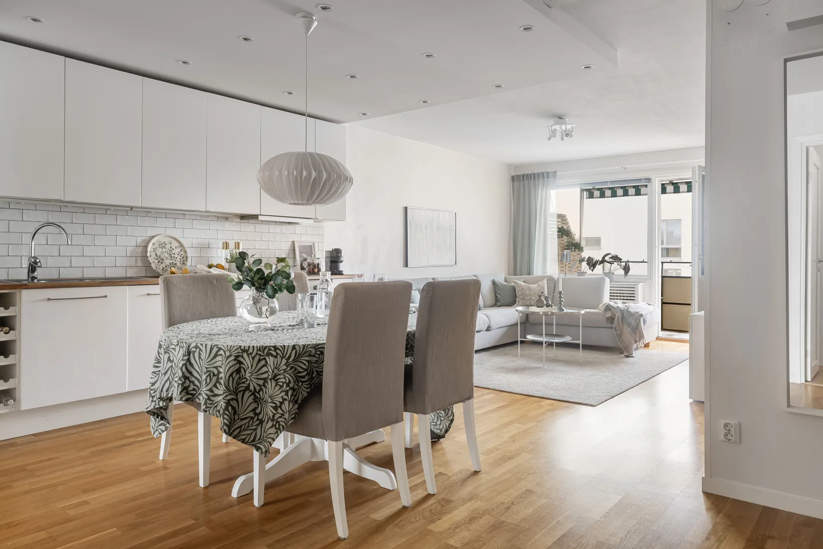 Bostadsrätt, Harpsundsvägen 107, Högdalen, Stockholm