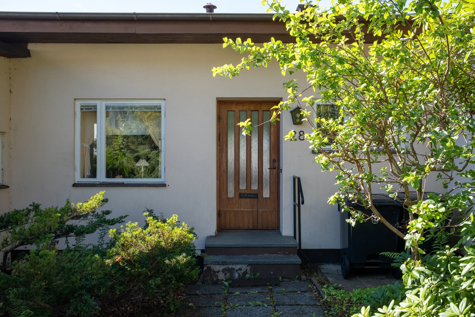 Radhus, Syréngatan 28, Brämhult, Borås