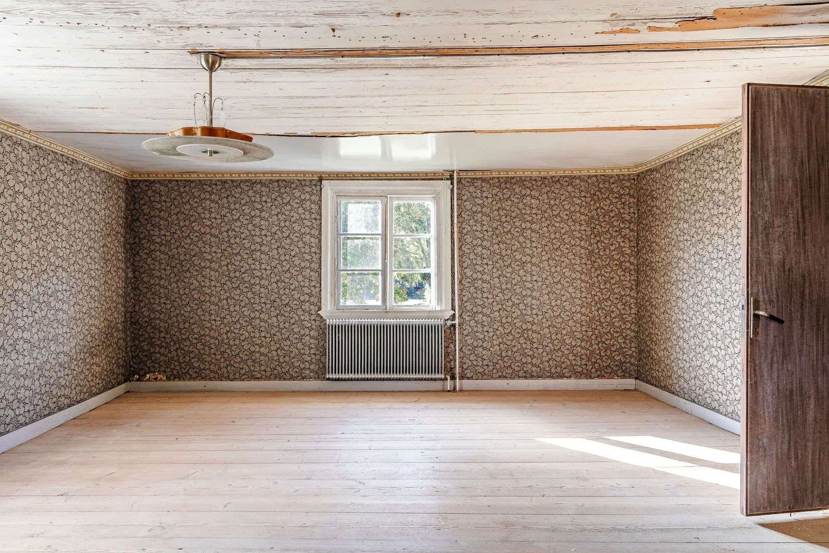 Gård/Skog, Parismåla 111, Emmaboda